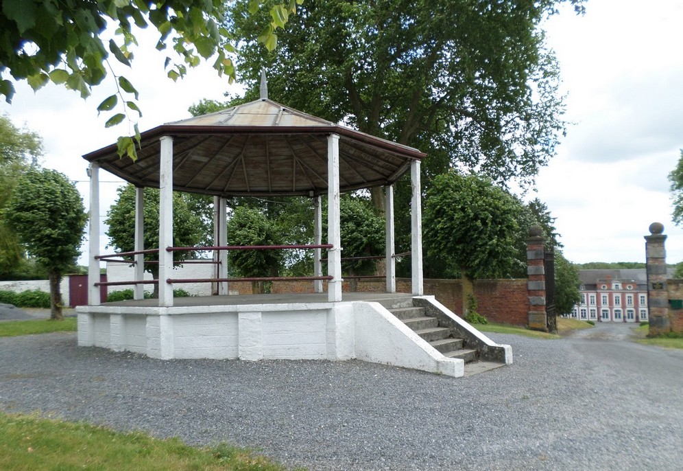 *Les kiosques de l'Avesnois*. Le kiosque à musique de Gussignies.