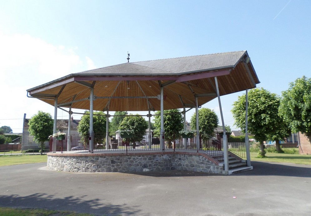 *Les kiosques de l'Avesnois*. Le kiosque à musique de Leval.