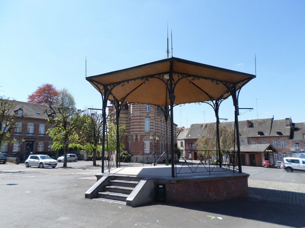 *Les kiosques de l'Avesnois*. Le kiosque à musique de Solre le Château.