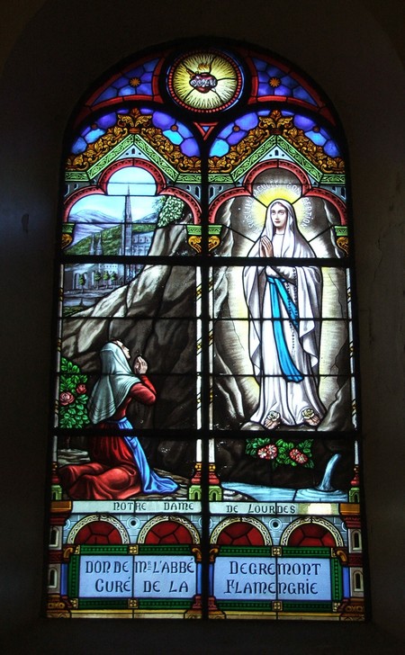 Eglise de La Flamengrie : vitrail