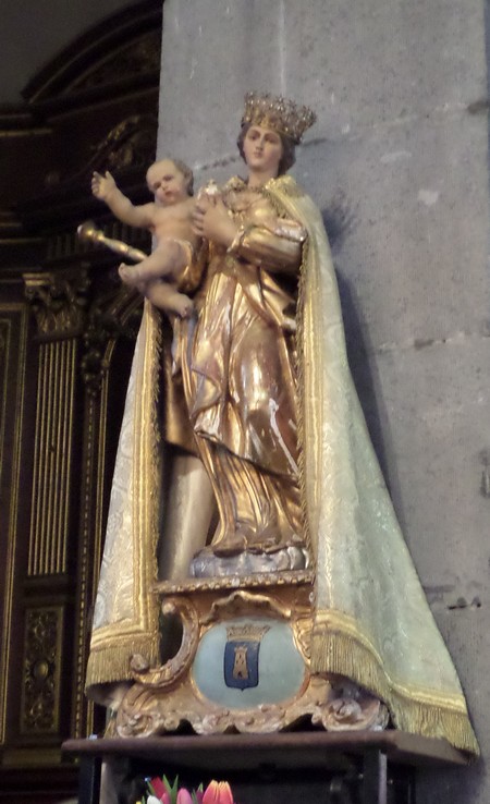 Eglise de Landrecies, vierge et l'enfant.