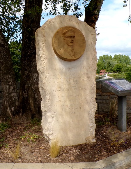 Mémorial sir Chaples à Landrecies