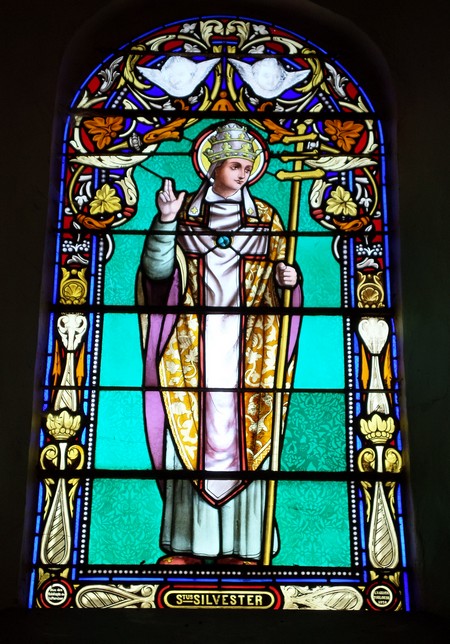 Eglise de Larouillies, vitrail