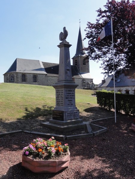 Monuments aux Morts de  Larouillies