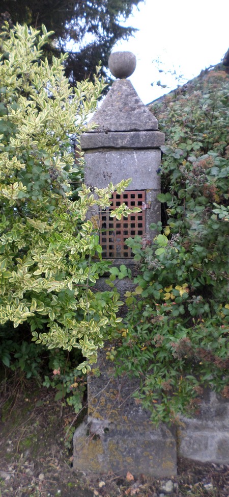 Oratoire à Laroullies.