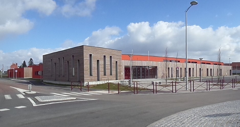Leval, Le groupe scolaire Martha Desrumaux inauguré le 16 / 11 / 2013