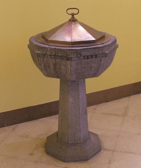 Fonts baptismaux, église paroissiale Saint-Saulve à Leval