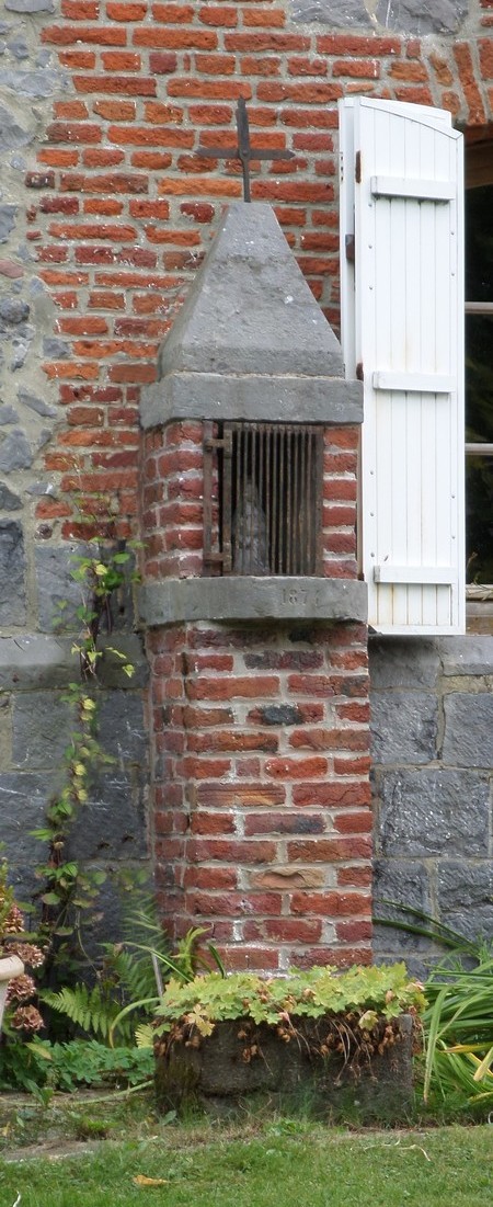 Oratoire à Lez Fontaine.