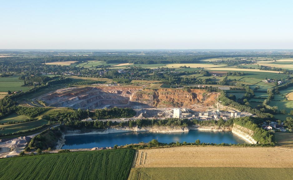 Limont Fontaine, vue aérienne de la carrière.