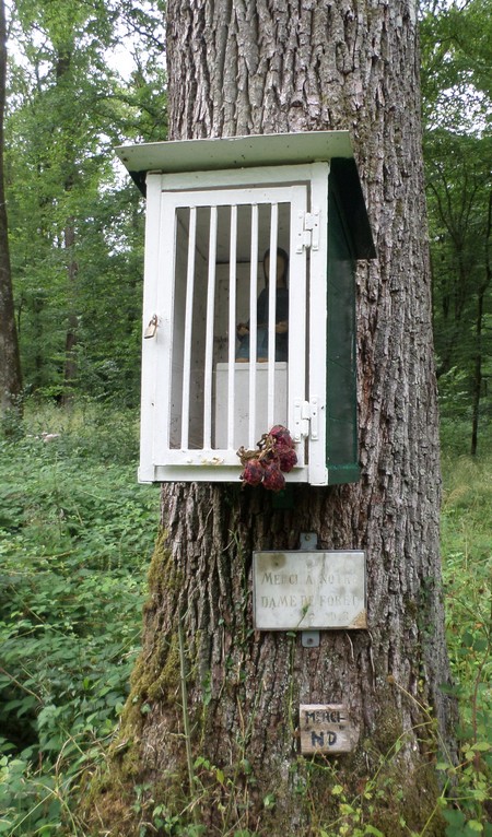 Notre Dame de la Forêt à Locquignol.