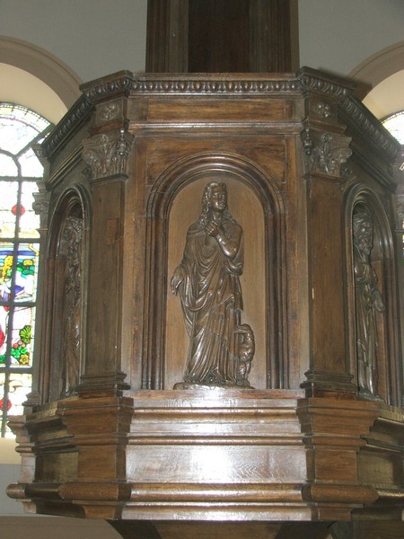 Chaire de l'église de Louvignies Quesnoy