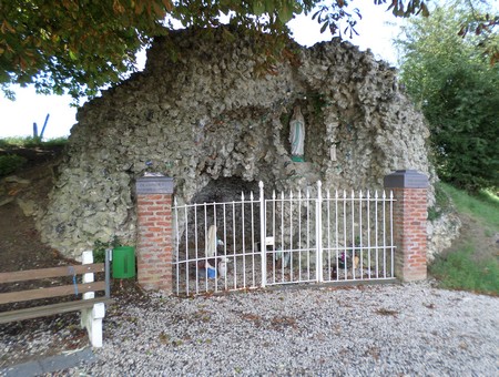 Grotte ND de Lourdes à Louvignies Quesnoy
