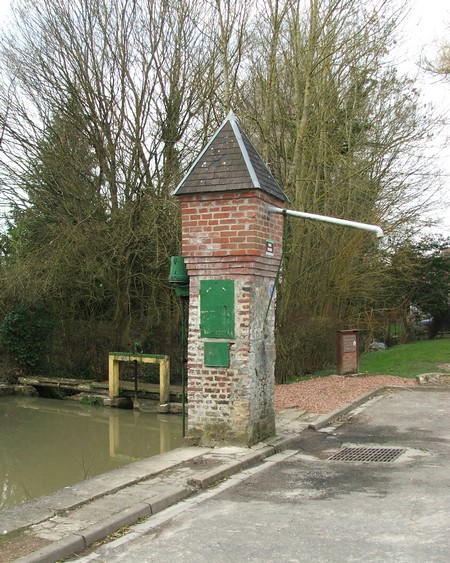 Pompe sur l'Ecaillon à Louvignies Quesnoy