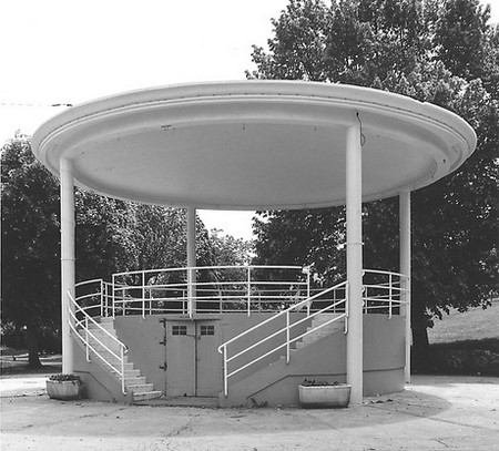 L'ancien kiosque à Louvroil