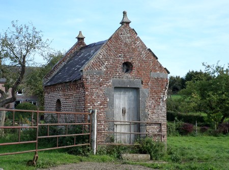 Marbaix, chapelle notre dame de hal 17eme hameau de baptiste