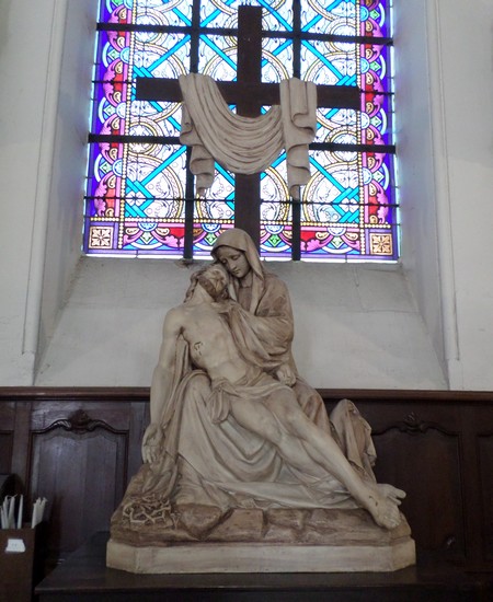 Église Saint-Pierre-et-Saint-Paul de Maresches, Piéta