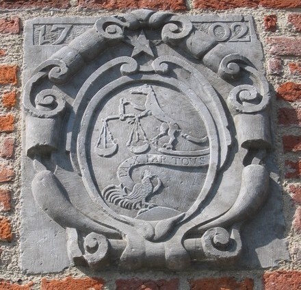 Armoiries à la mairie de Maroilles