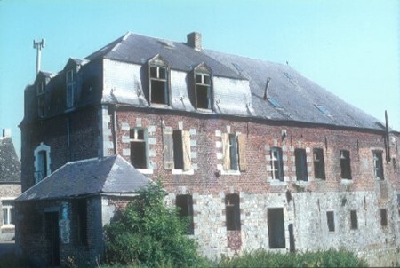 Le moulin de l'abbaye à Maroilles avant sa restauration.