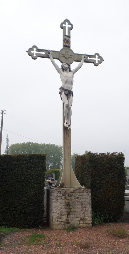 Maubeuge, calvaire du cimetière de Sous le Bois.
