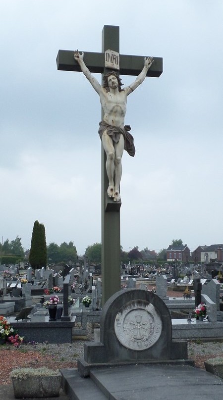 Maubeuge, calvaire du cimetière du centre.
