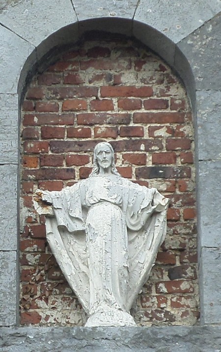 Christ route de Valenciennes à Maubeuge.
