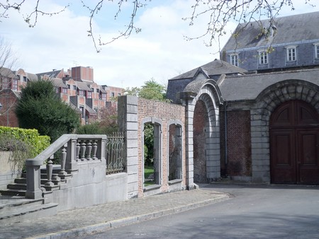 Maubeuge, du coté du Chapître.