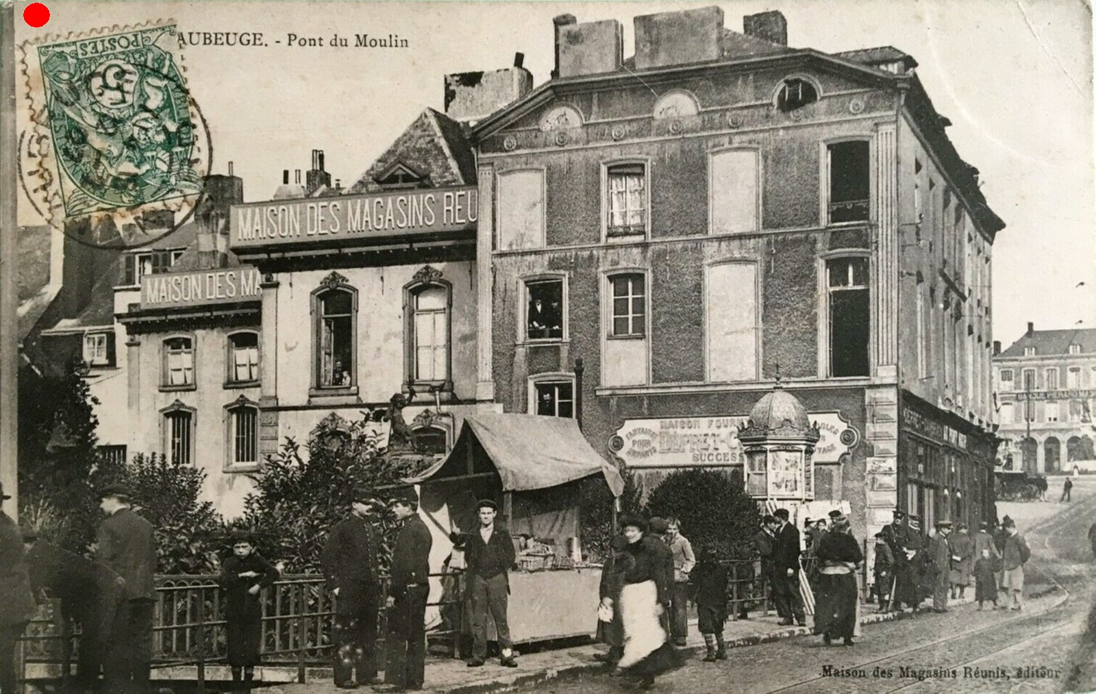 Place Mabuse, les magasins réunis.