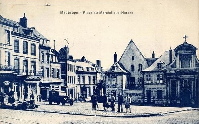 Cartes postales anciennes de Maubeuge, Marché aux Herbes.