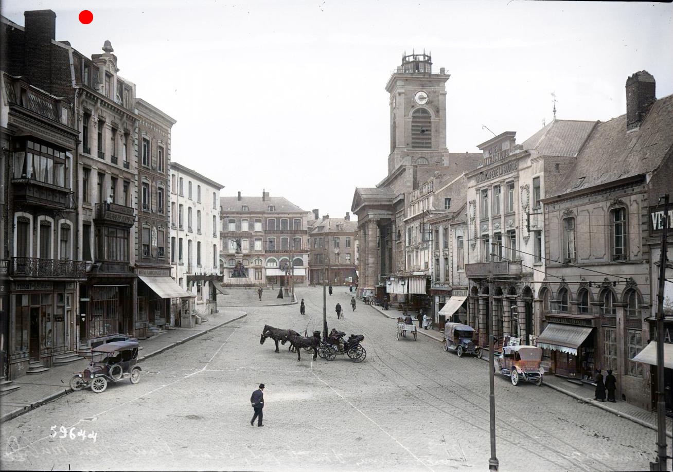 Cartes postales anciennes de Maubeuge, Place Mabuse