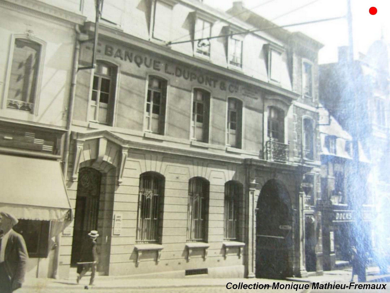 Maubeuge en cartes postales, le passage ste Aldegonde et la banque Dupont place Mabuse