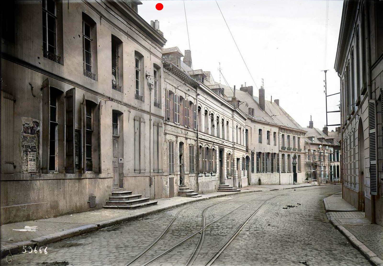 Cartes postales anciennes de Maubeuge, rue de la République