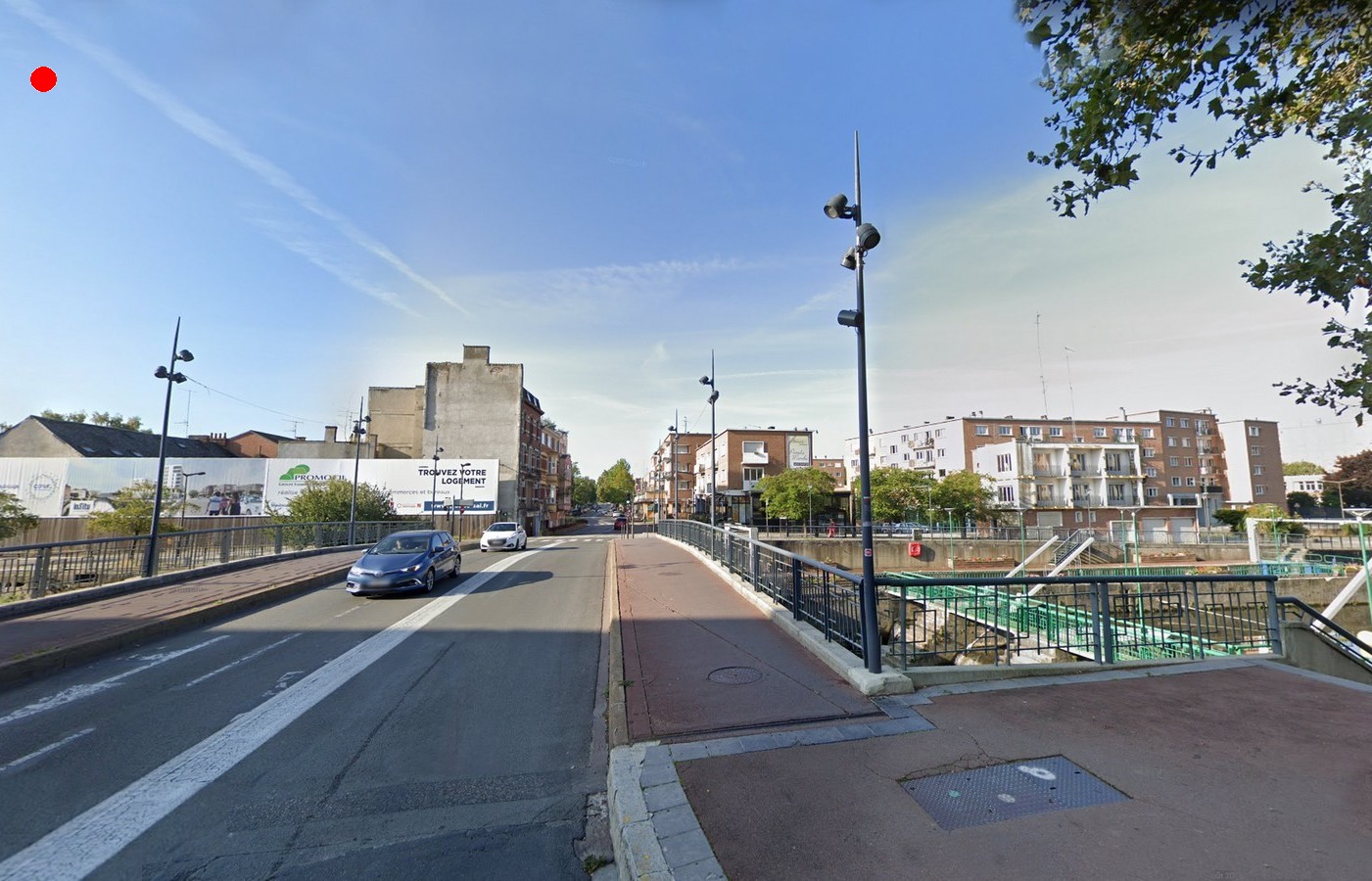 Maubeuge, Entrée de la rue de France
