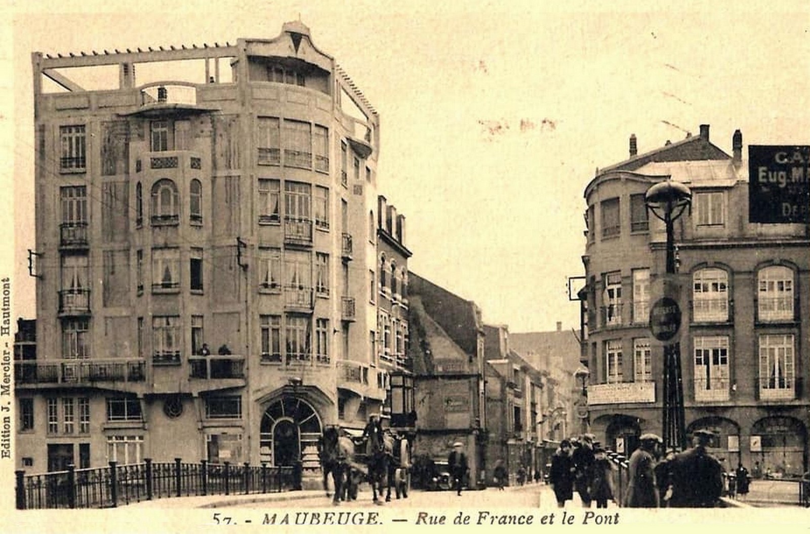 Cartes postales anciennes de Maubeuge, rue de France