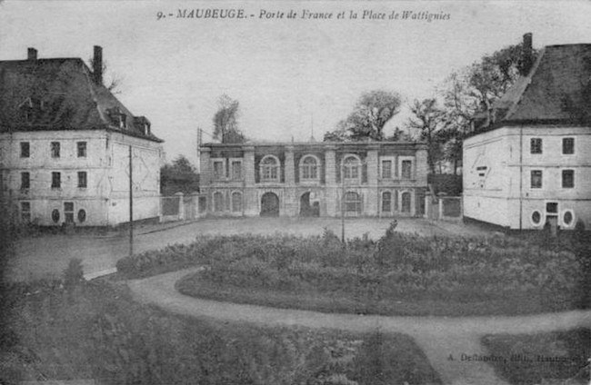 Cartes postales anciennes de Maubeuge, Porte de France.