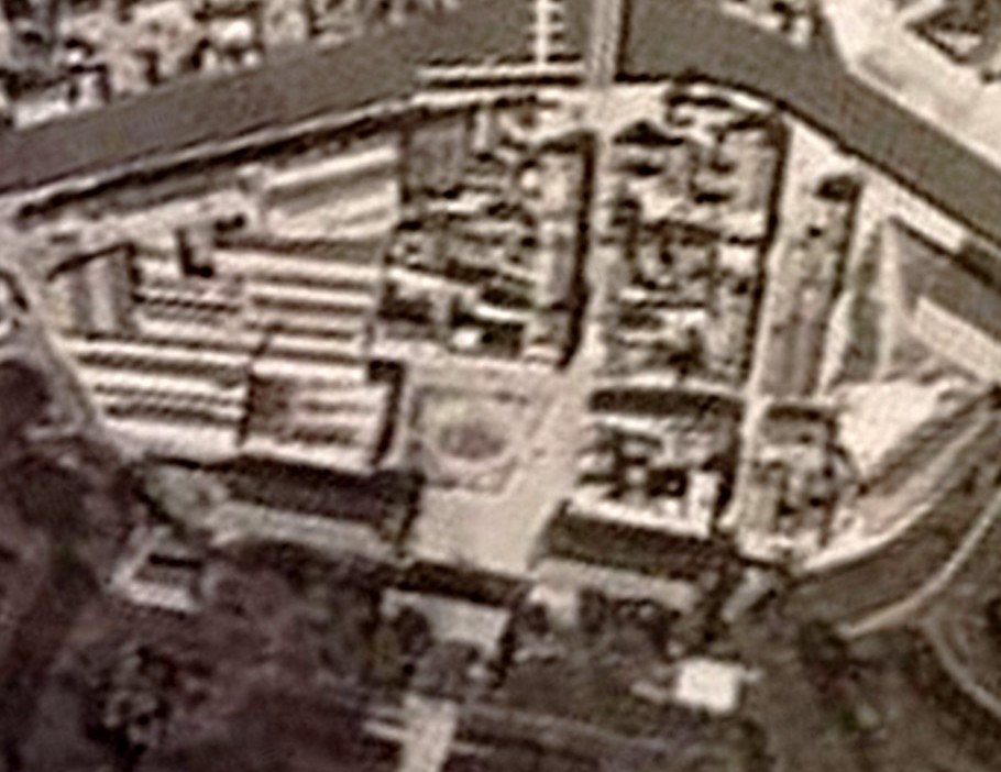 Cartes postales anciennes de Maubeuge, Porte de France, vue aérienne.