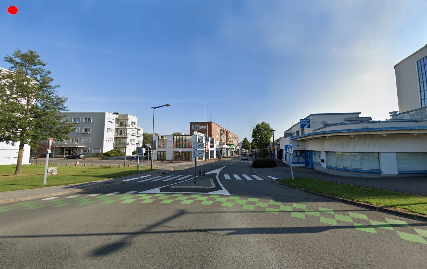 Maubeuge aujourd'hui, entrée de la rue de France