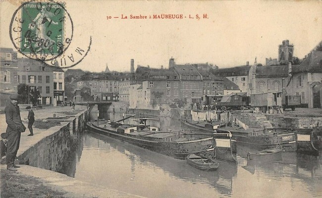 Cartes postales anciennes de Maubeuge, La Sambre et les quais