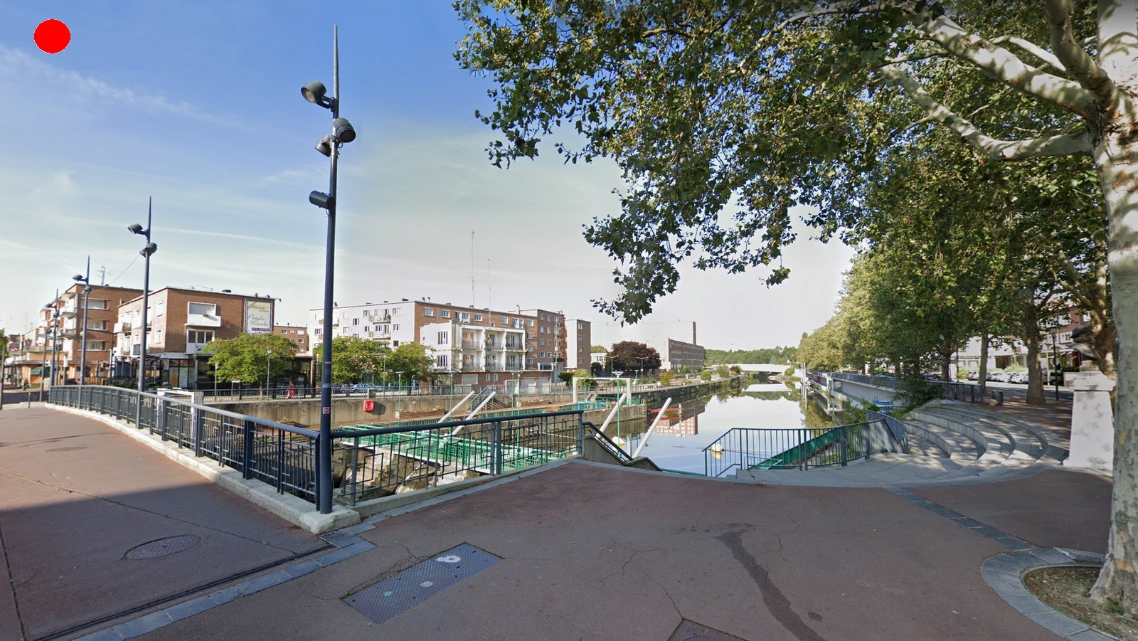 Maubeuge, La Sambre et les quais de nos jours.