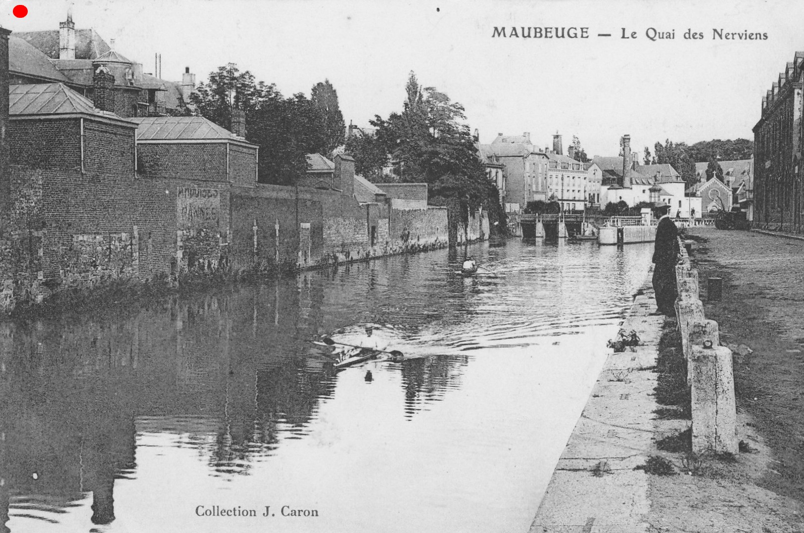 Cartes postales anciennes de Maubeuge, La Sambre et les quais