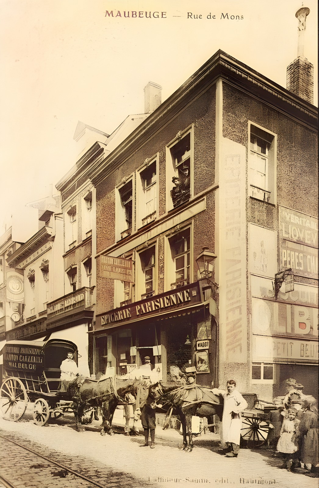 Maubeuge en carte postale, rue de Mons