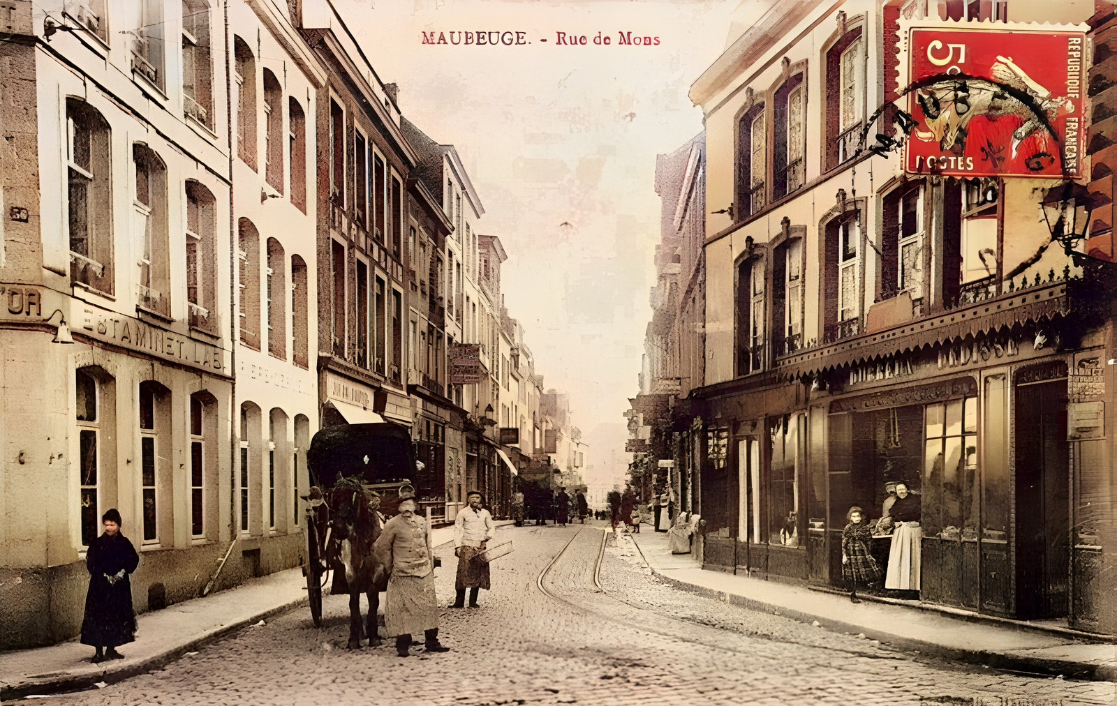 Maubeuge en carte postale, rue de Mons