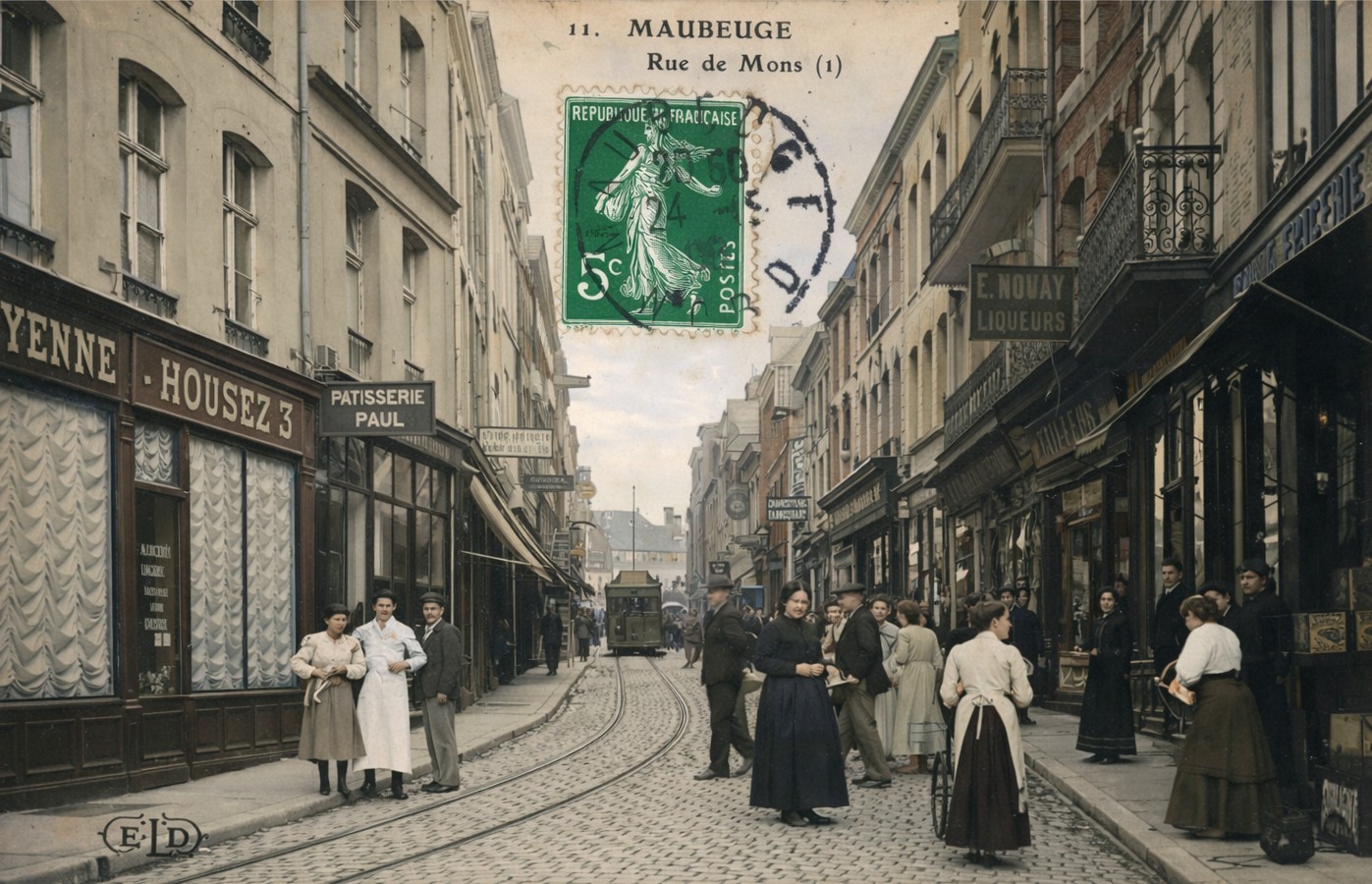 Maubeuge en carte postale, rue de Mons