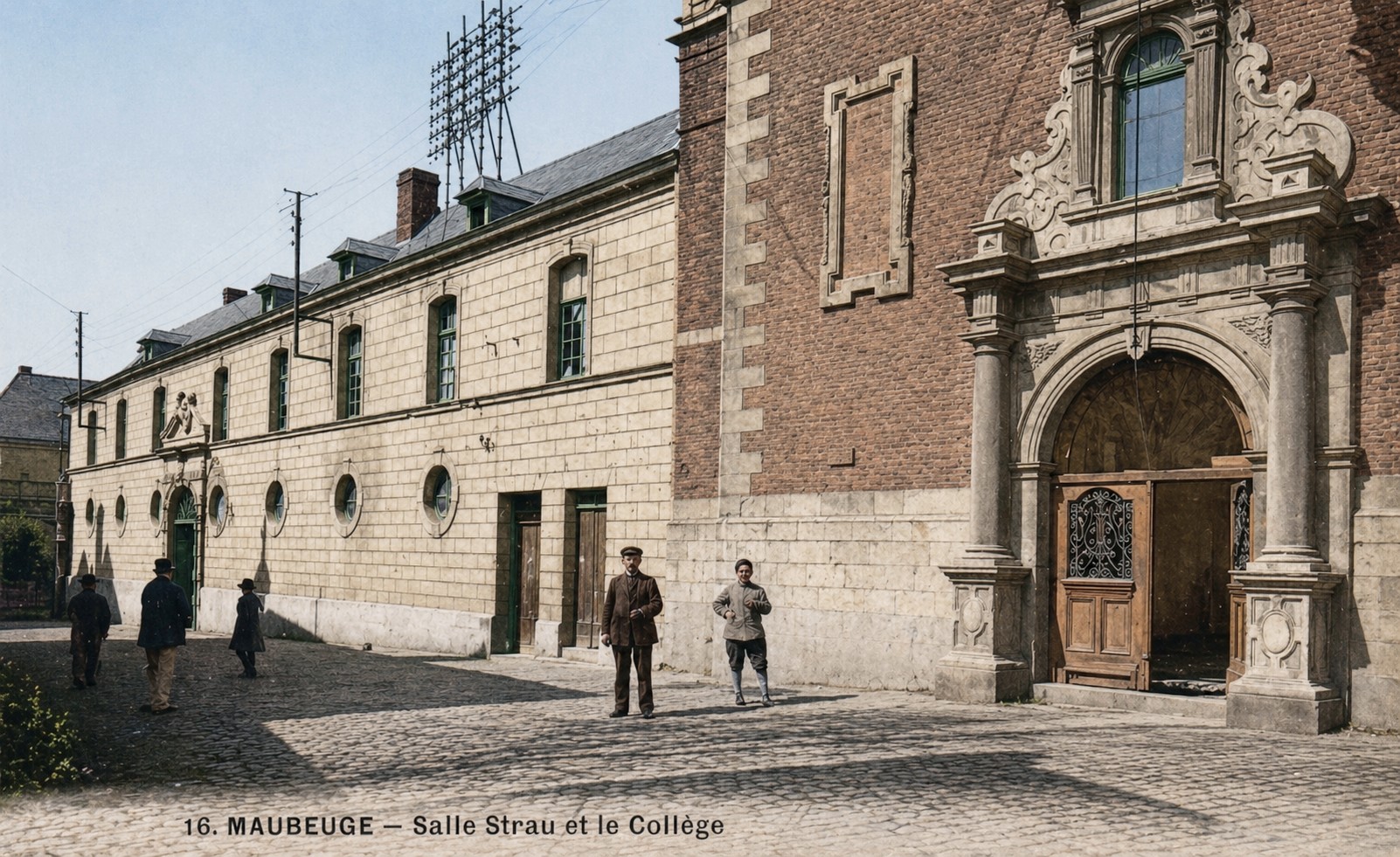 Cartes postales anciennes de Maubeuge, salle Sthrau, Collège, Banque de France, La Poste