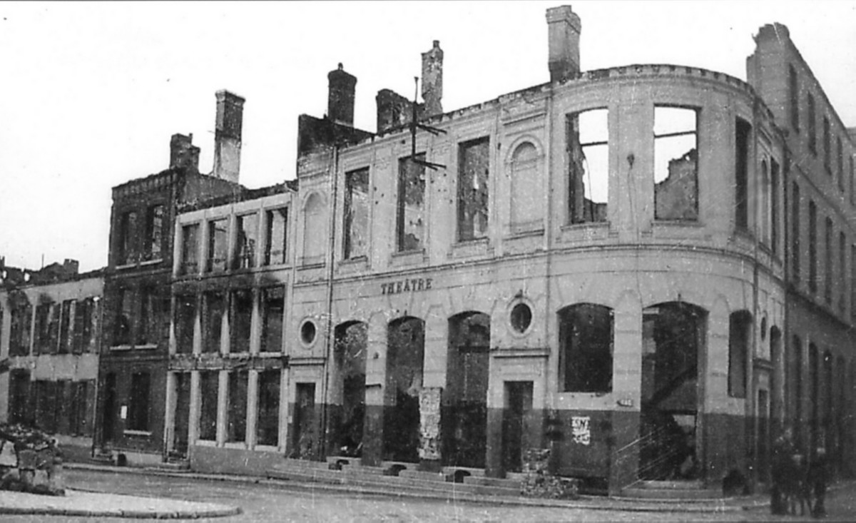 Cartes postales anciennes de Maubeuge, le théâtre bombardé