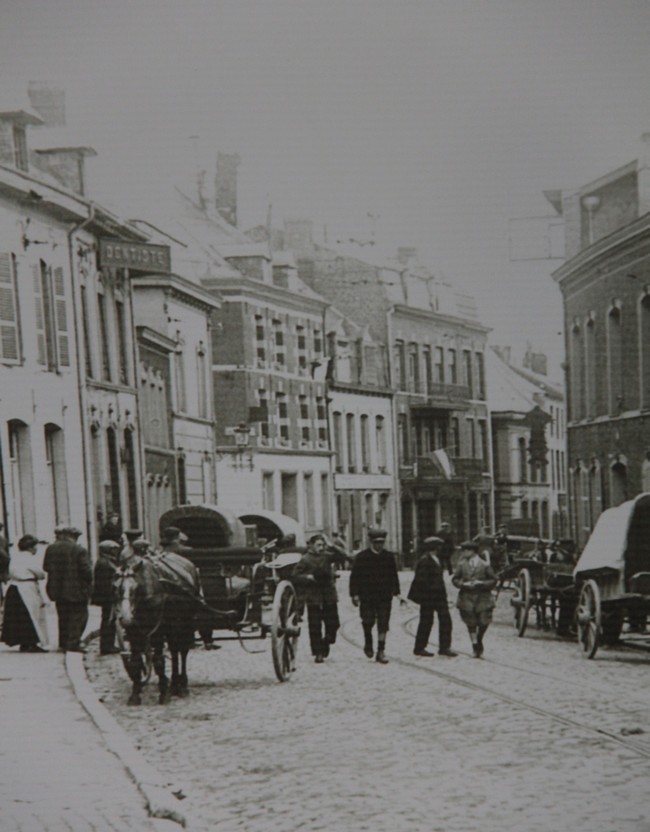 Cartes postales anciennes de Maubeuge, rue st Jacques
