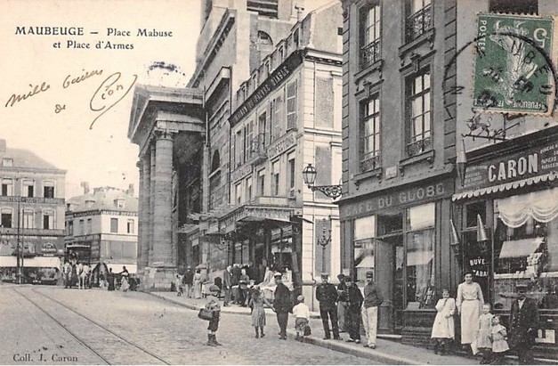 Cartes postales anciennes de Maubeuge, Place d'Armes