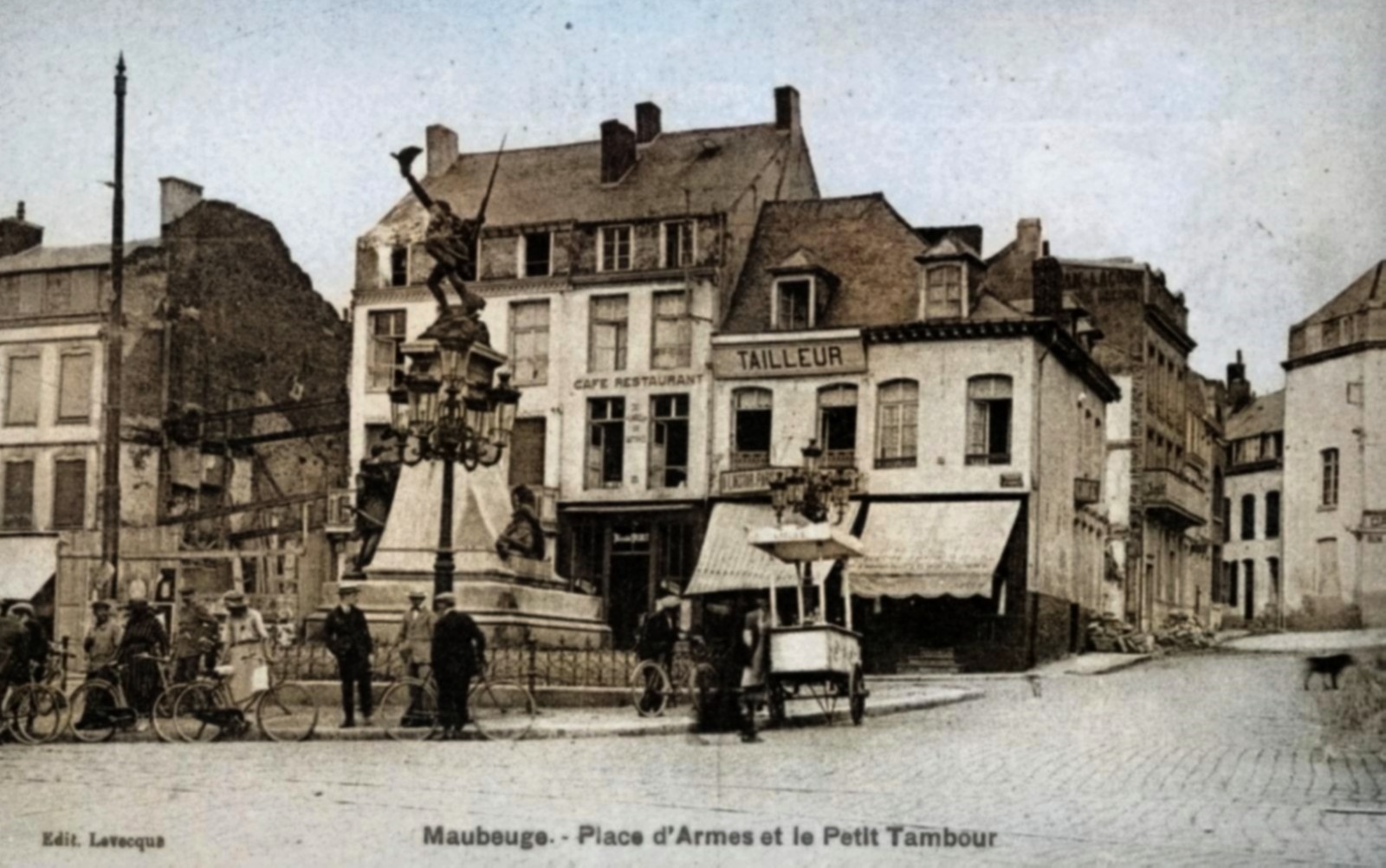 Maubeuge, marché aux fils.