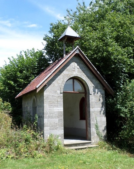 La chapelle du château de Mecquignies.
