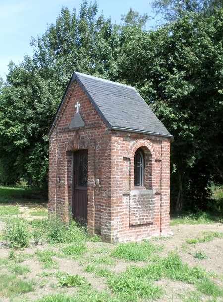 La chapelle notre dame des sept douleurs à Mecquignies.