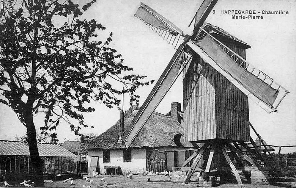 Carte postale du moulin du hameau d'Happegarbes à Landrecies